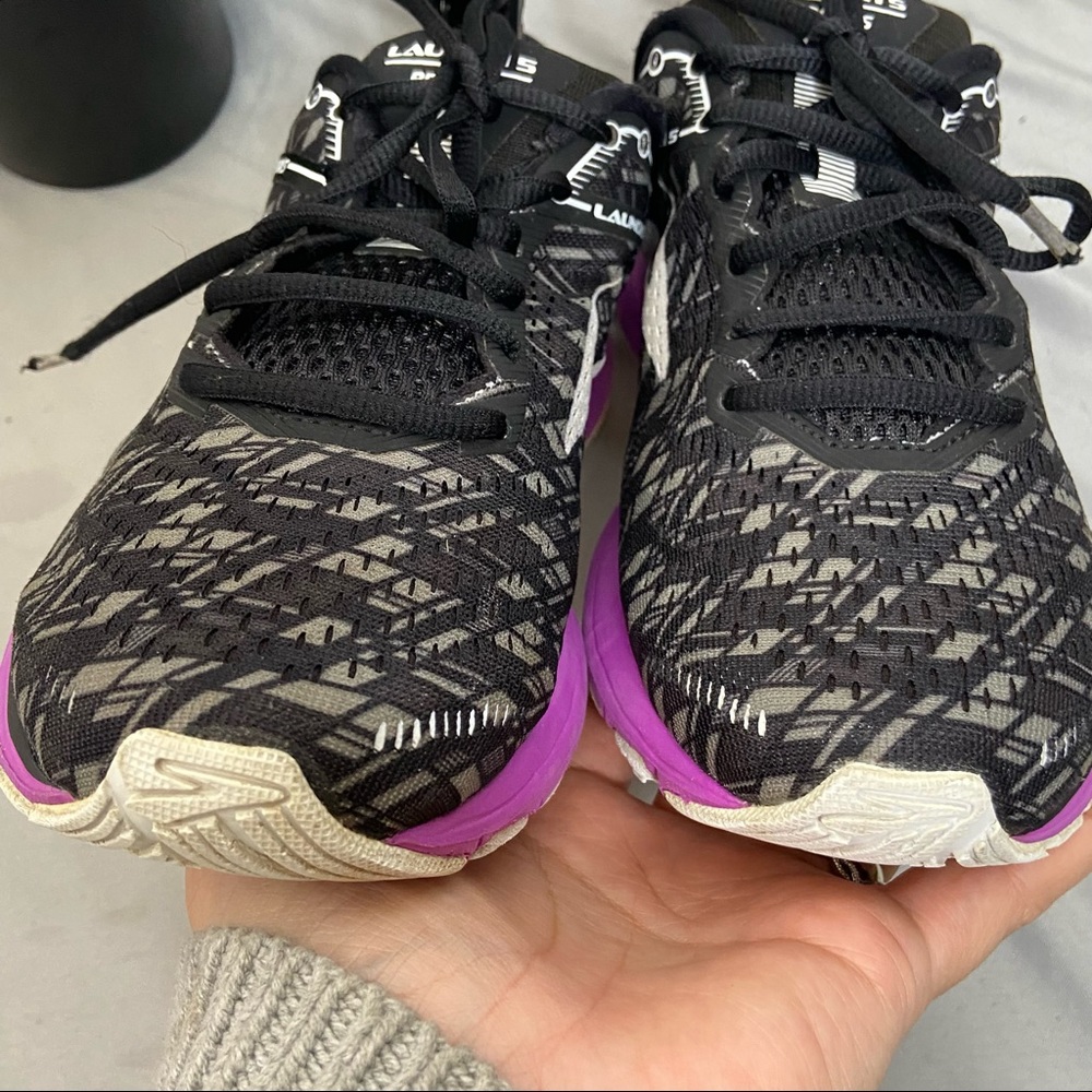 Brooks Launch 5 Athletic Running Shoes - Picture 5 of 11